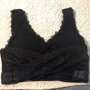 Sports bra